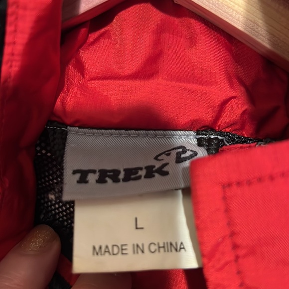 Trek biking rain jacket unisex size large - Picture 3 of 9